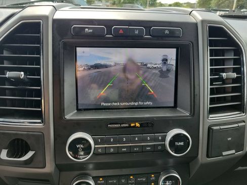 Used 2021 Ford Expedition XLT RWD image 14
