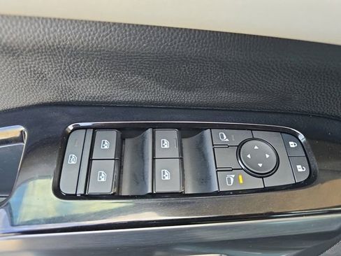 New 2026 Nissan Pathfinder SL image 30