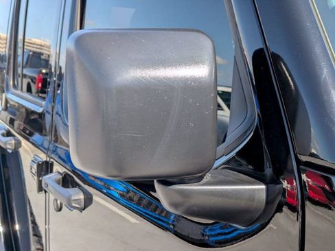 Used 2022 Jeep Wrangler Unlimited Rubicon w/ Steel Bumper Group AWD/4WD image 11