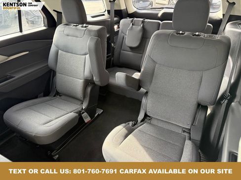 Used 2025 Ford Explorer Active image 31