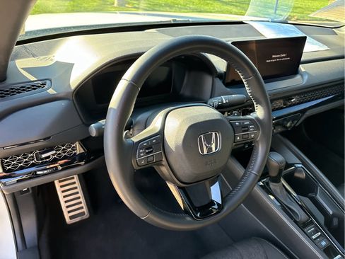 Certified 2023 Honda Accord Sport image 10