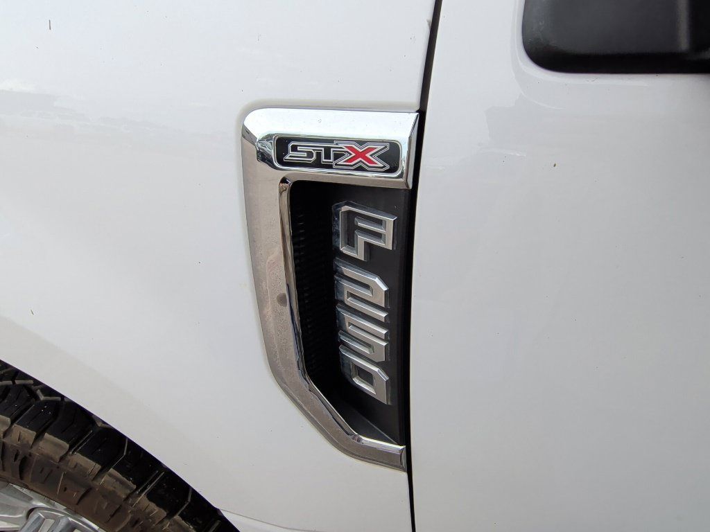 Used 2022 Ford F250 XL w/ STX Appearance Package AWD/4WD image 11