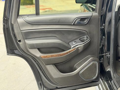 Used 2019 Chevrolet Tahoe 2WD w/ Remote Keyless Entry Package image 14