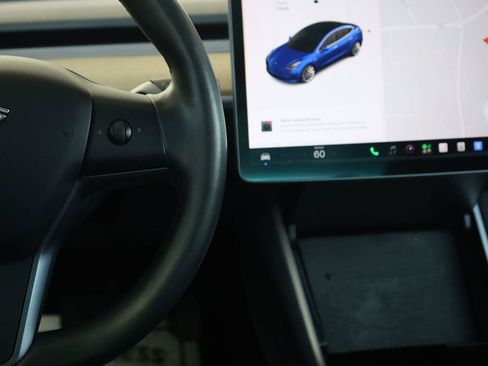 Used 2018 Tesla Model 3 Long Range RWD image 30