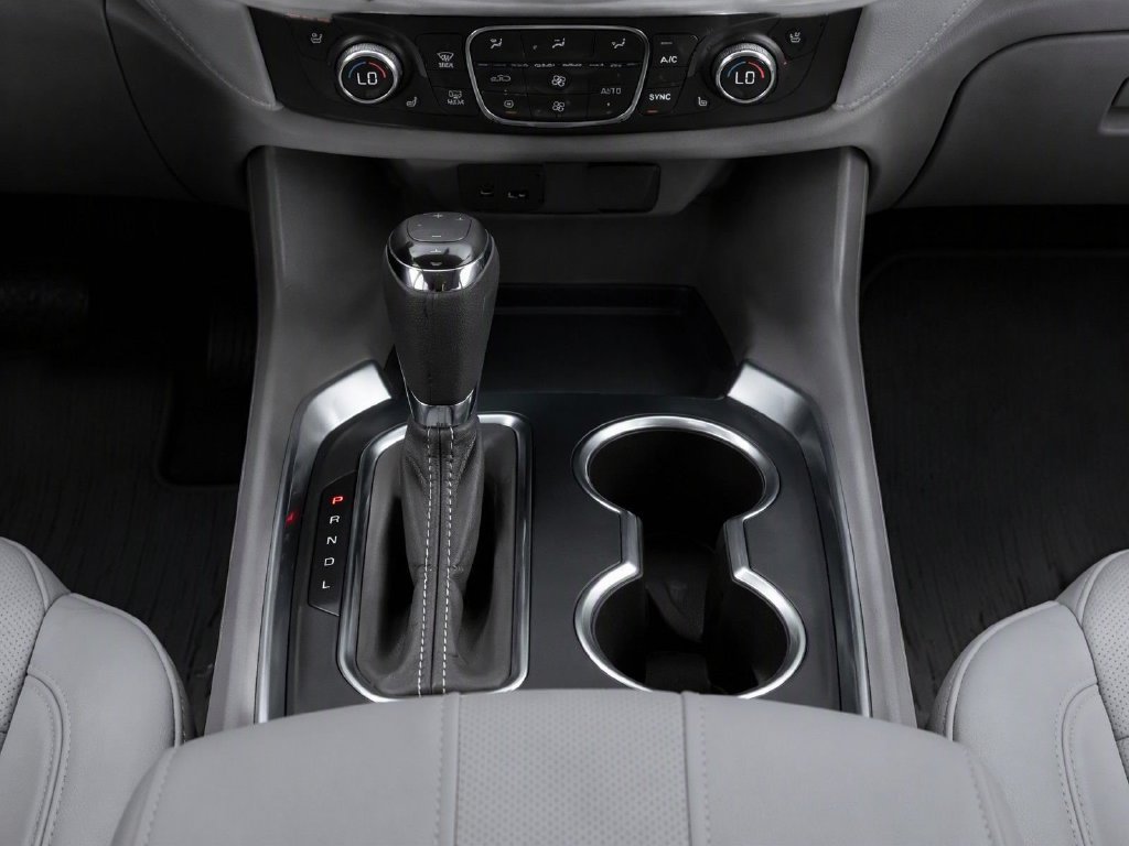 Certified 2020 Chevrolet Traverse Premier w/ LPO, Floor Liner Package AWD/4WD image 18