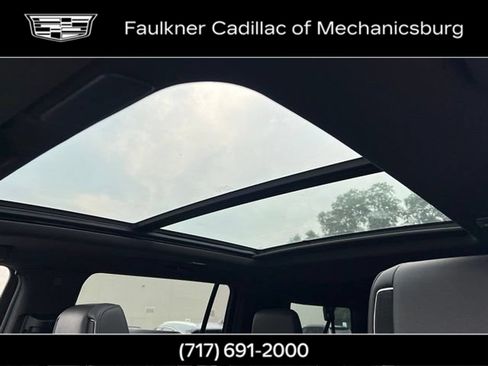 Used 2024 Cadillac Escalade ESV Premium Luxury AWD/4WD image 24