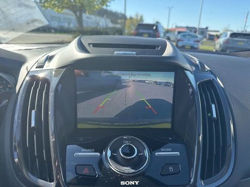 Used 2015 Ford Escape Titanium AWD/4WD image 16