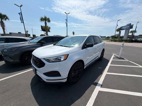 Used 2024 Ford Edge SE w/ Black Appearance Package AWD/4WD image 7