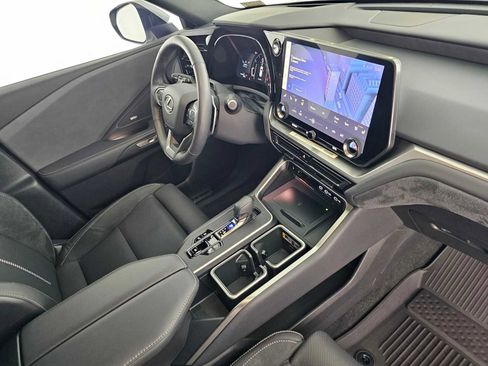 Used 2025 Lexus TX 350 AWD image 11