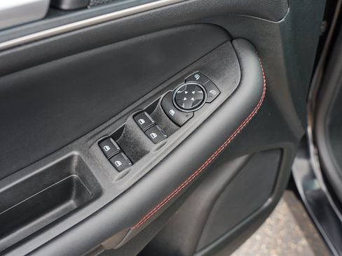 Used 2024 Ford Edge ST-Line AWD/4WD image 18