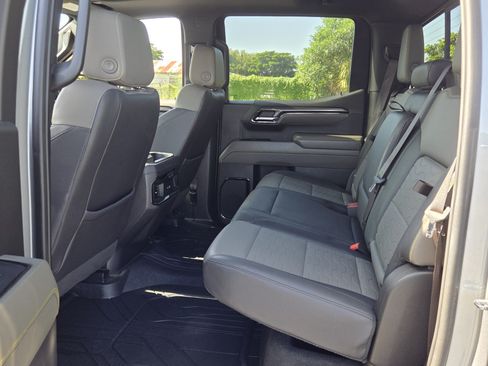 Certified 2023 Chevrolet Silverado 1500 ZR2 w/ Technology Package AWD/4WD image 10