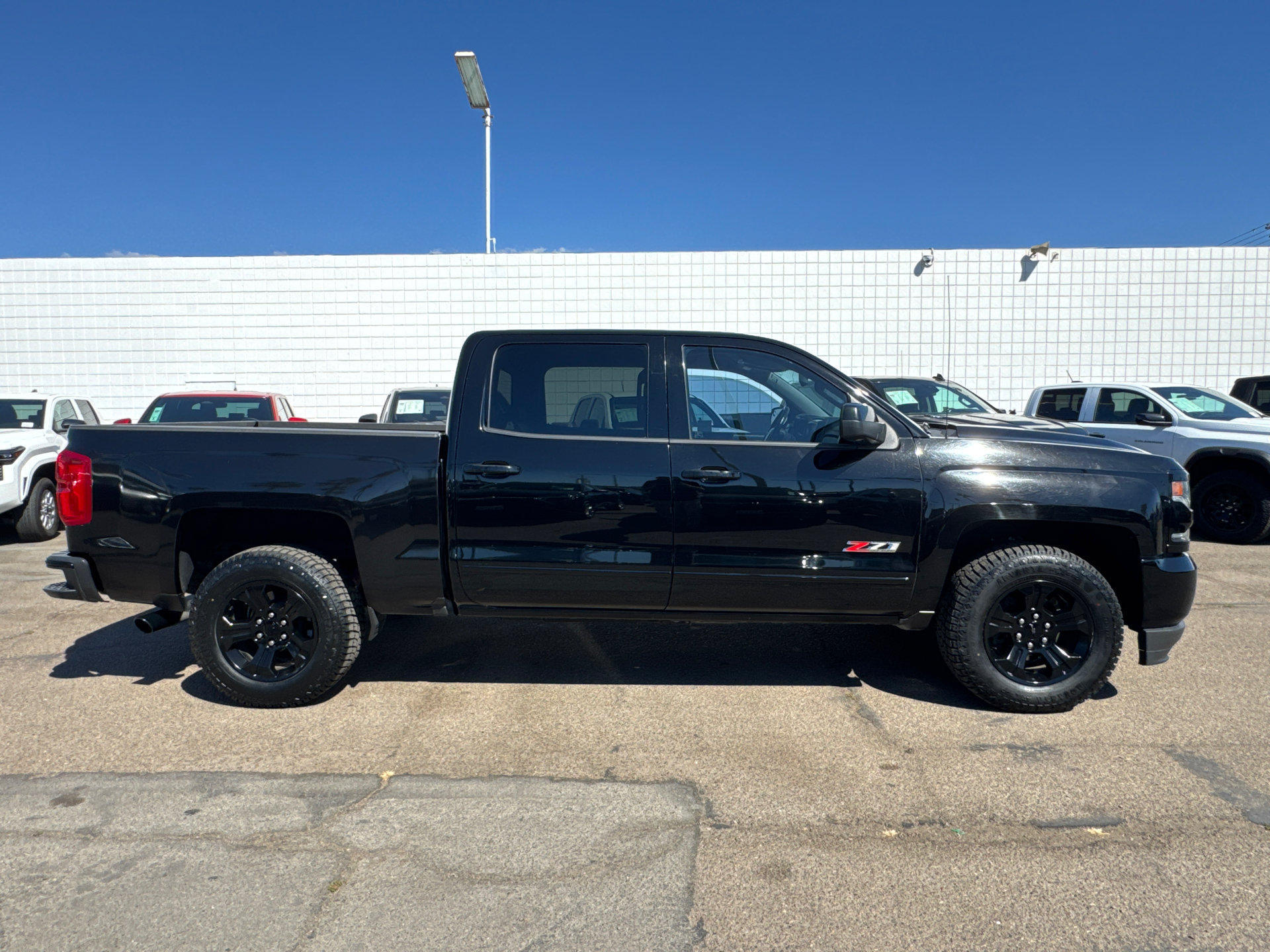 Certified 2018 Chevrolet Silverado 1500 LTZ Z71 w/ LTZ Plus Package AWD/4WD image 6