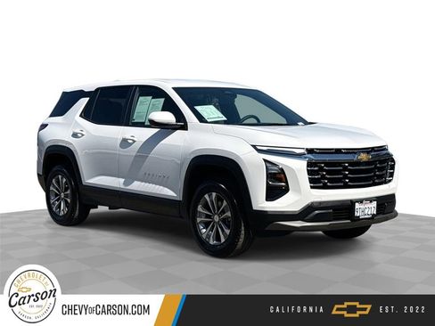 Used 2025 Chevrolet Equinox LT image 1