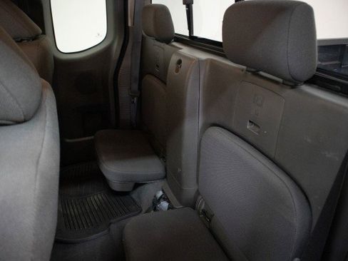 Used 2020 Nissan Frontier SV w/ SV Utility Package image 23