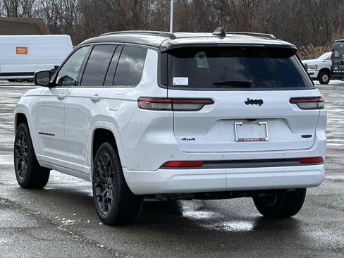 New 2026 Jeep Grand Cherokee L Summit w/ Obsidian Package image 4