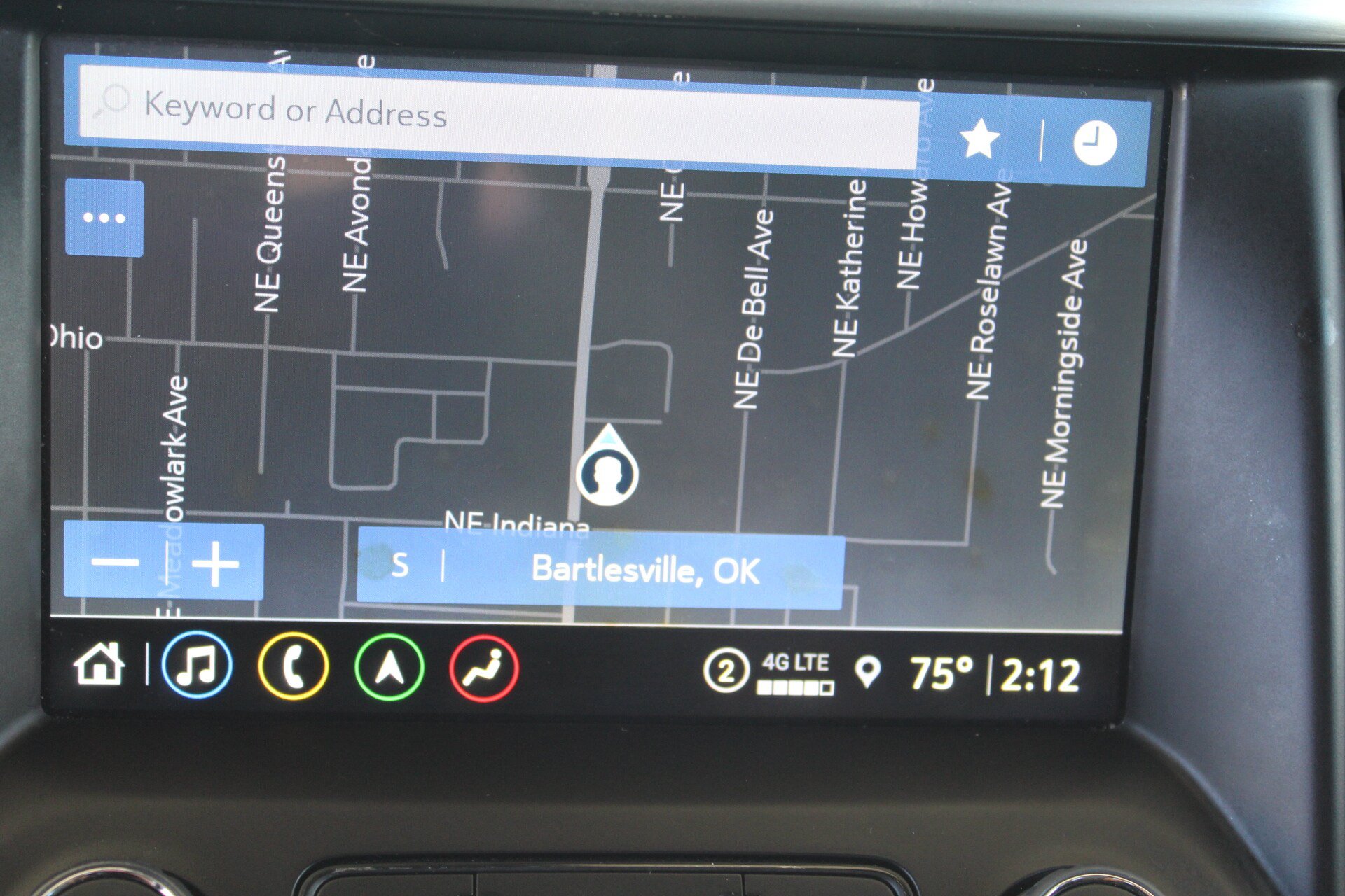 Used 2023 GMC Acadia SLT FWD image 45