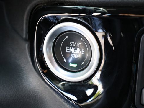 Used 2024 Chevrolet Silverado 1500 RST w/ Z71 Off-Road Package image 41