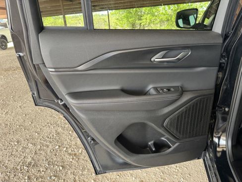 Used 2025 Jeep Grand Cherokee Laredo X w/ Luxury Tech Group I image 27