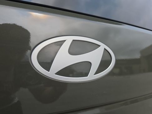 Certified 2024 Hyundai Santa Fe SEL AWD/4WD image 18