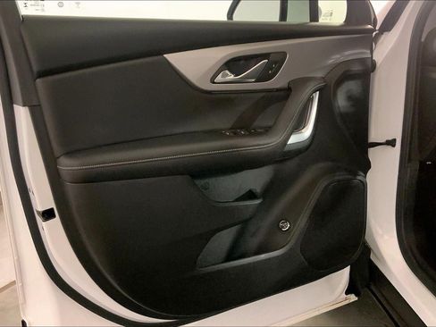 Used 2023 Chevrolet Blazer LT w/ Convenience Package FWD image 25