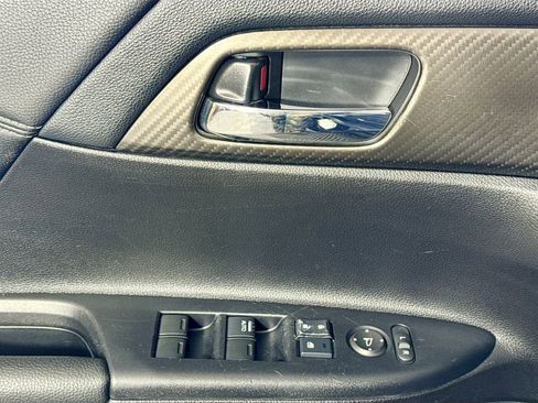 Used 2017 Honda Accord Sport image 20