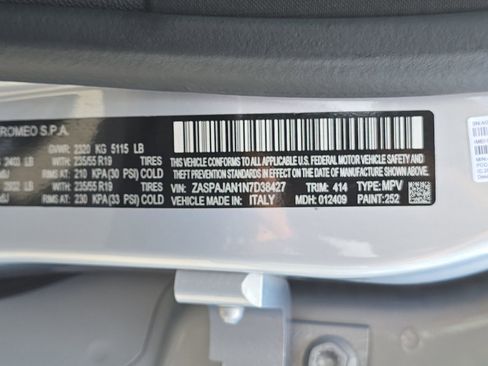 Used 2022 Alfa Romeo Stelvio Sprint image 37