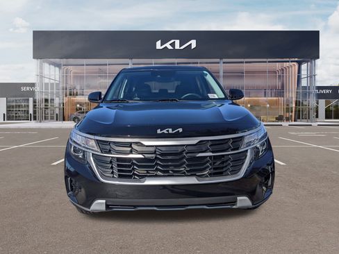 Certified 2024 Kia Seltos LX image 7