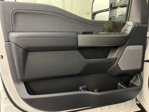 New 2026 Ford F250 Lariat w/ Tremor Off-Road Package image 32