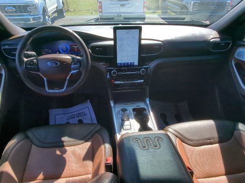 Used 2023 Ford Explorer King Ranch w/ Technology Package AWD/4WD image 15