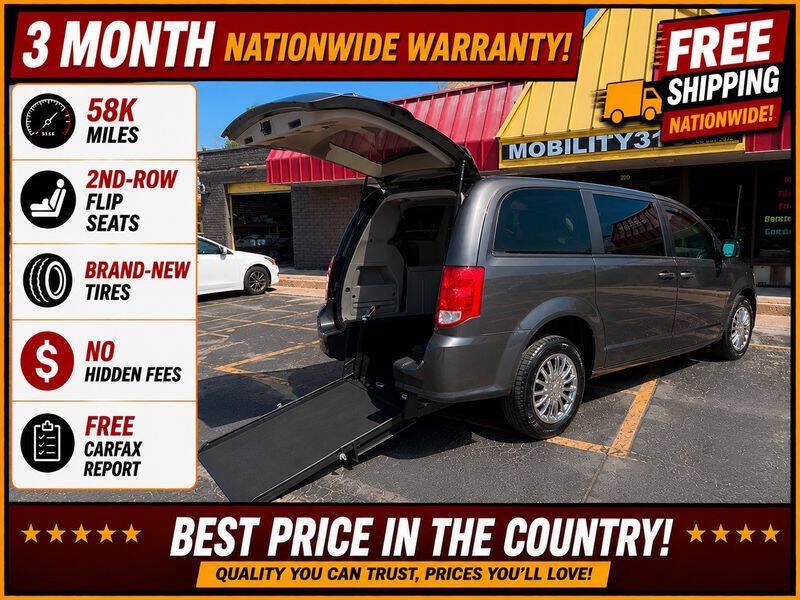 Used 2020 Dodge Grand Caravan SE FWD image 1