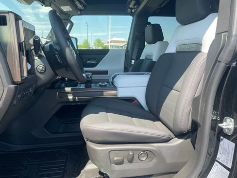 New 2025 GMC Hummer EV 2X image 11