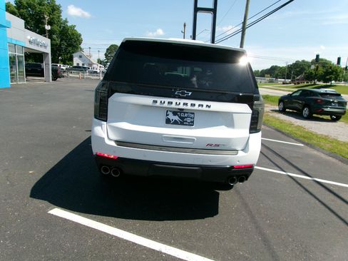 New 2026 Chevrolet Suburban RST w/ Comfort Package AWD/4WD image 4