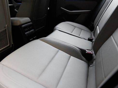 Certified 2024 Porsche Macan 4 Electric AWD/4WD image 26