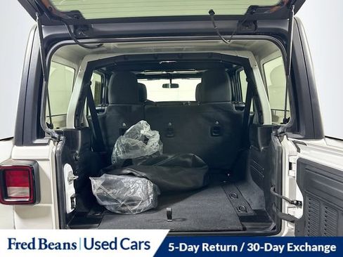 Used 2022 Jeep Wrangler Unlimited Sport image 27