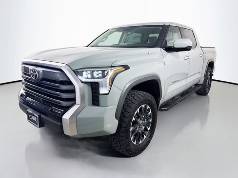 Used 2024 Toyota Tundra Limited AWD/4WD image 3