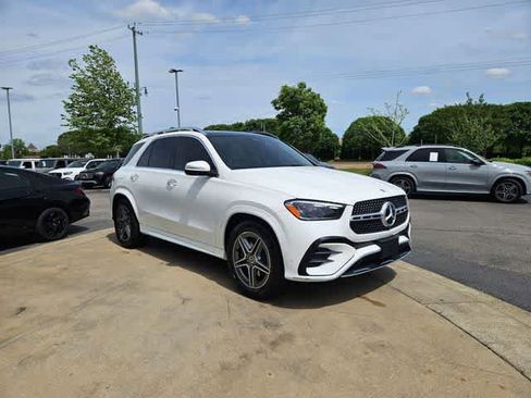 Used 2024 Mercedes-Benz GLE 350 4MATIC image 3