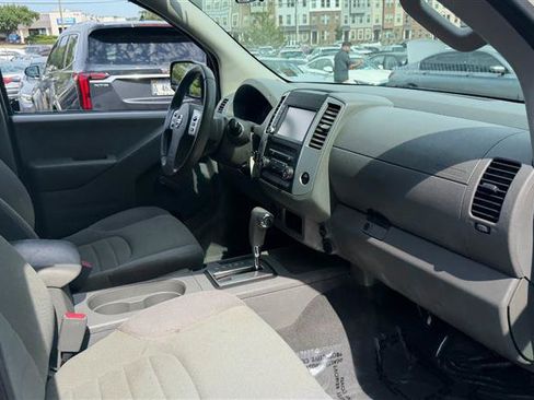 Used 2019 Nissan Frontier S RWD image 7