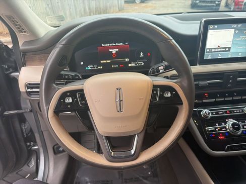 Used 2022 Lincoln Corsair Reserve w/ Elements Package image 15