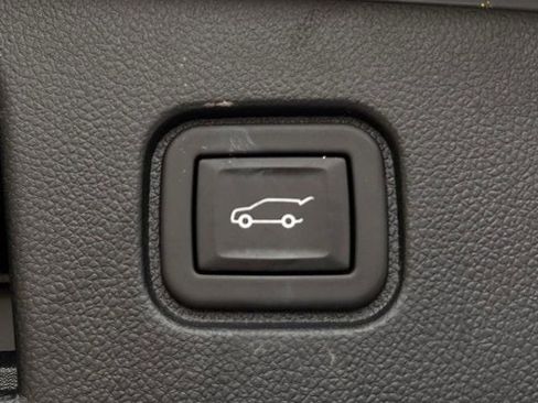 Used 2024 Honda Prologue Touring image 34