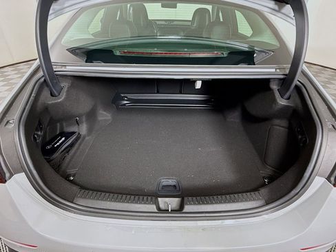 Used 2024 Mercedes-Benz E 350 4MATIC Sedan w/ MBUS Superscreen Package image 27