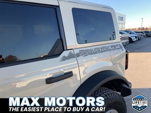 New 2025 Ford Bronco Badlands w/ Sasquatch Package AWD/4WD image 8