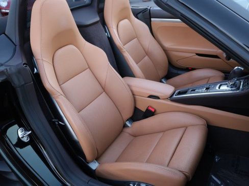 Used 2018 Porsche 718 Boxster S image 46