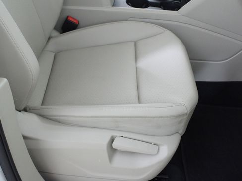 Used 2019 Volkswagen Atlas SE image 18