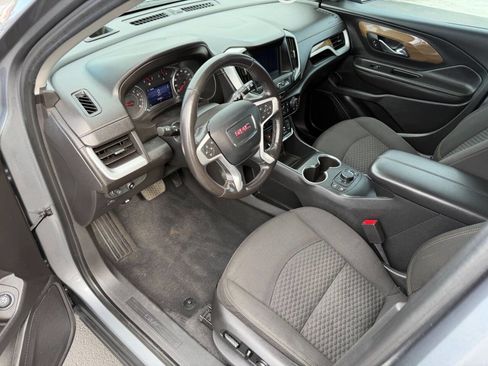 Used 2020 GMC Terrain SLE w/ Driver Convenience Package image 6