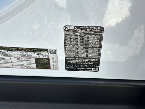 Used 2023 Land Rover Range Rover Sport SE AWD/4WD image 38
