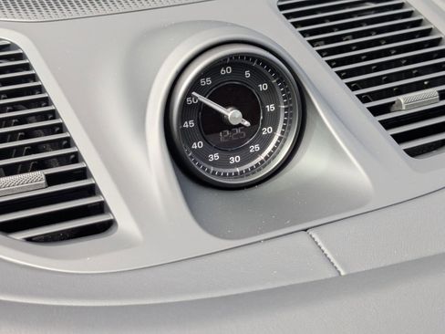 New 2026 Porsche Cayenne S image 21