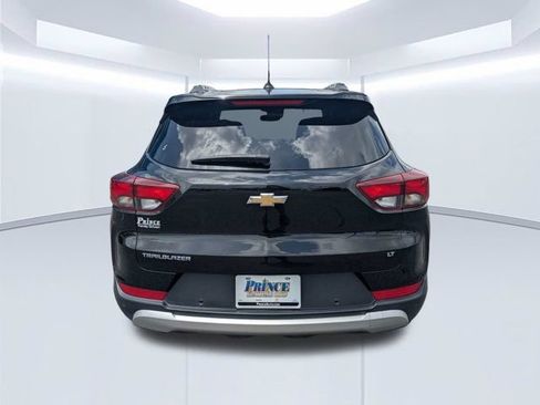 Used 2024 Chevrolet TrailBlazer LT w/ Convenience Package FWD image 4