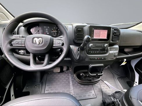 Used 2025 RAM ProMaster 2500 w/ Convenience Group FWD image 5
