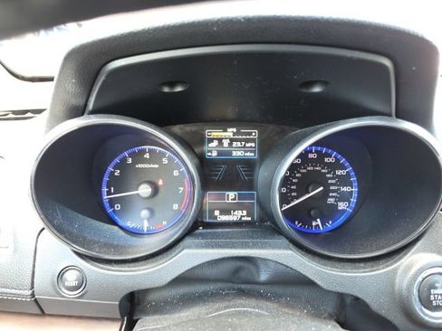 Used 2018 Subaru Outback 3.6R Limited AWD/4WD image 11