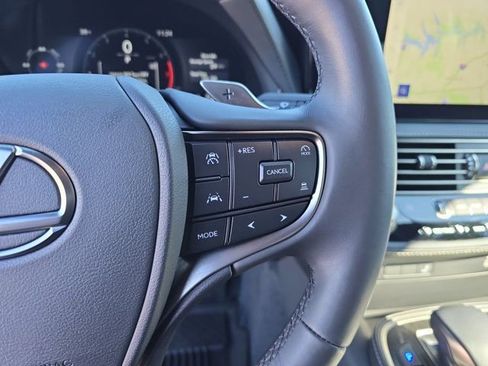 Used 2024 Lexus LS 500 image 18